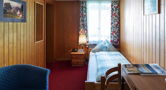 Hotel Jungfrau Lodge, Grindelwald ski chalet, image 7